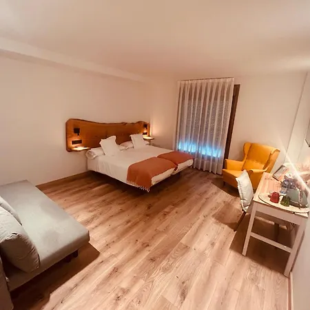 فندق A Reigada Restaurante غرانداس دي ساليمي